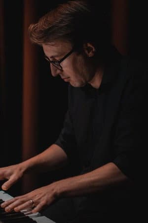 James Cox